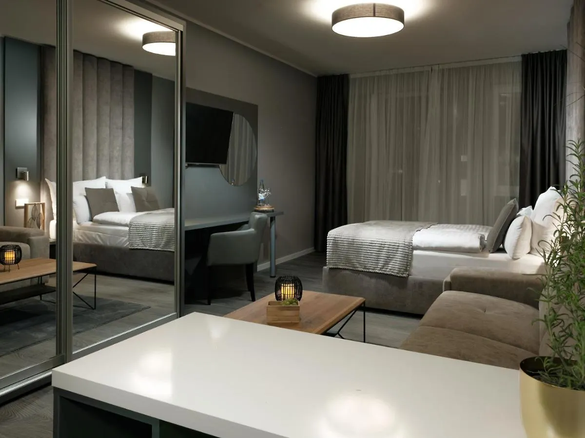 The Rooms - Hotel & House Frankfurt am Main 4*,